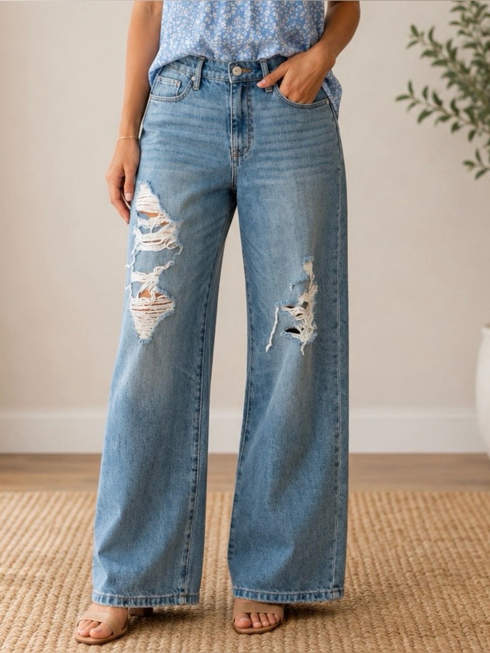 BLANKNYC The Baxter Ribcage Straight Leg Distressed Jeans in Loosen Up, New with